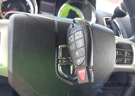 2016 Dodge Grand Caravan R/T z USA, uszkodzony, nr VIN 2C4RDGEG7GR146390